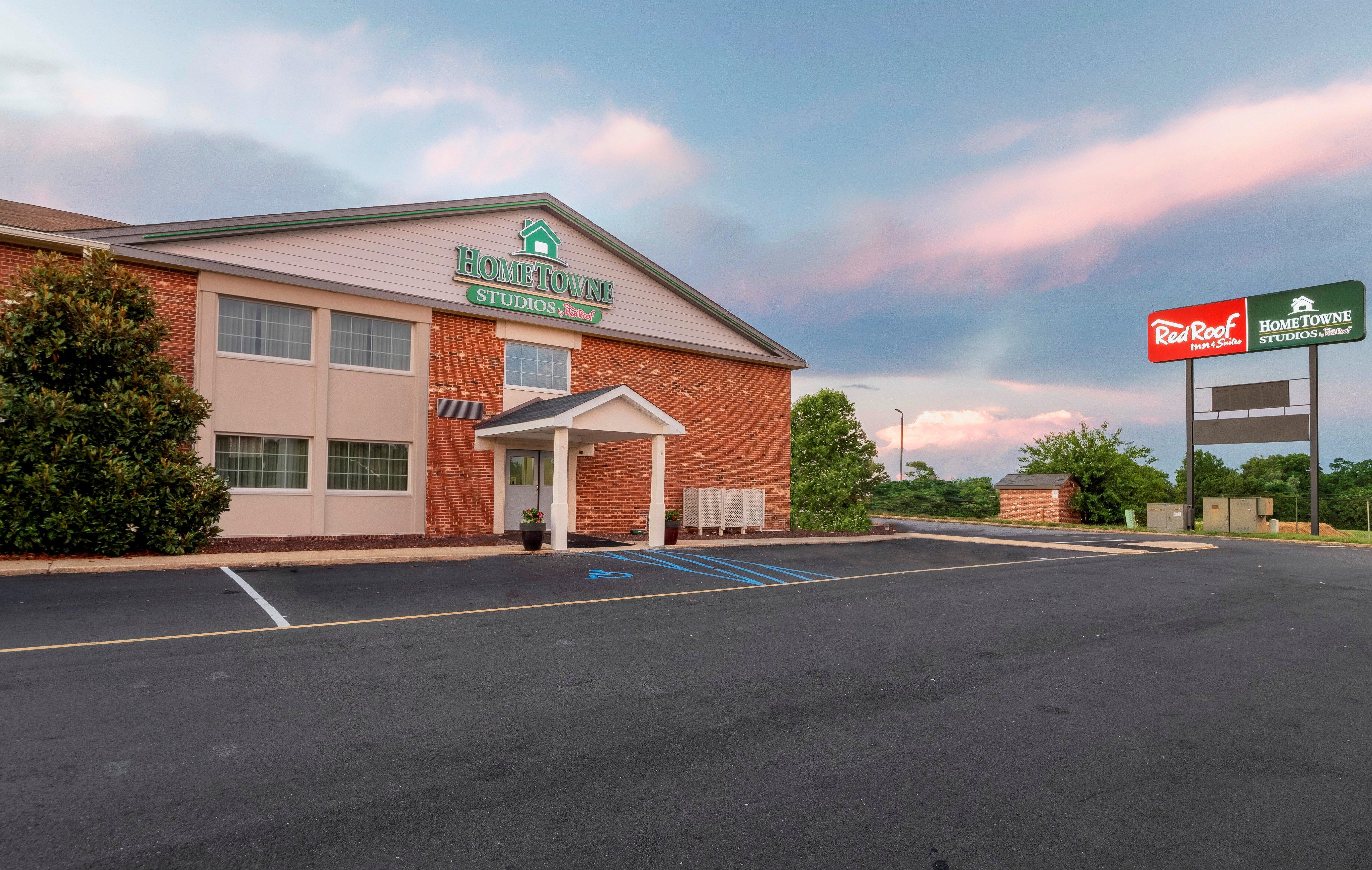 Red Roof Inn & Suites Wilmington - نيو كاسل المظهر الخارجي الصورة